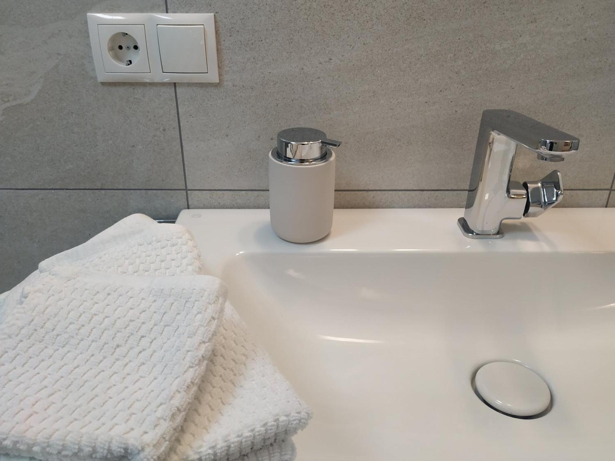 Tauberperle - Exklusives Ferienapartment Lauda-Königshofen Exteriör bild